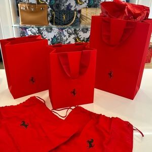 Ferrari gift bags and dustbags - set